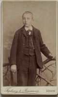 CDV Stephany & Baumann, Zürich - Knabe, Mode