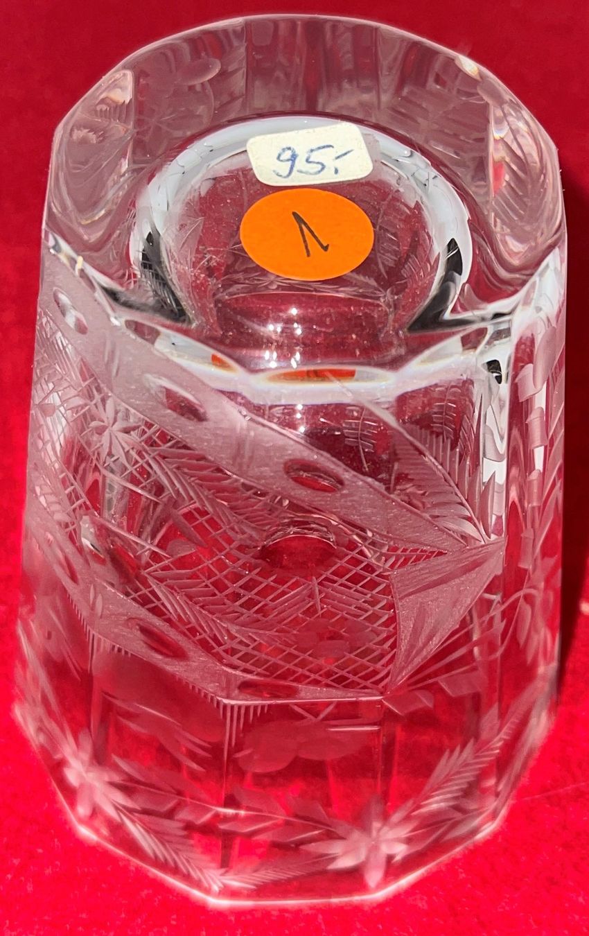 Bicchieri: Trinkglas mit 12 Ecken aus Kristallglas – Nuovo (secondo la descrizione) da Lutzenberg venduto da Truhe 4