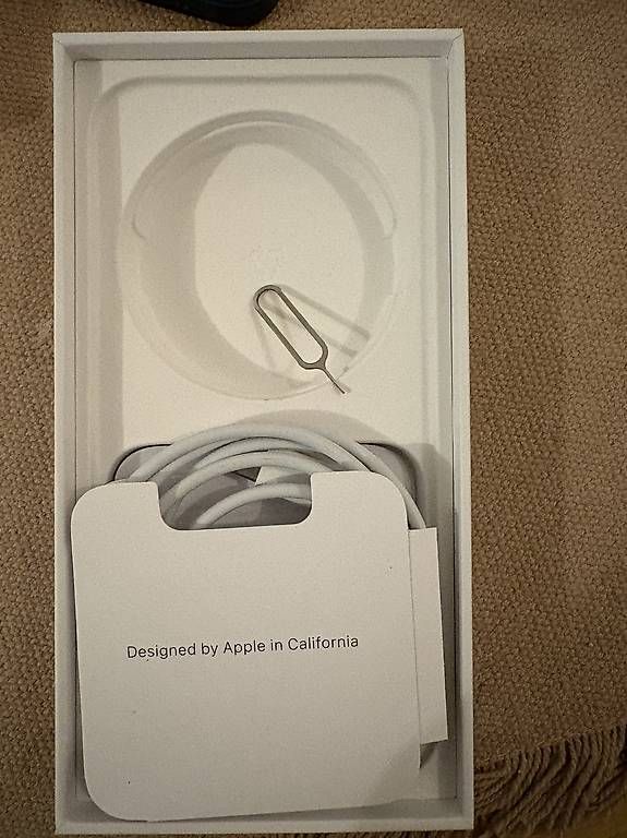 Apple Telefoni cellulari / Smartphones: iPhone 14 256 GB noir – Usato da Fribourg venduto da kia_gj6m 2