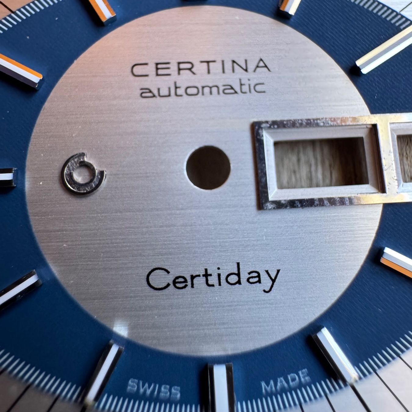 Certina Uhren: 31.5mm Certina Certiday UFO Zifferblatt/ Dial – Neu (gemäss Beschreibung) aus Arzier-Le Muids von Avanna 2