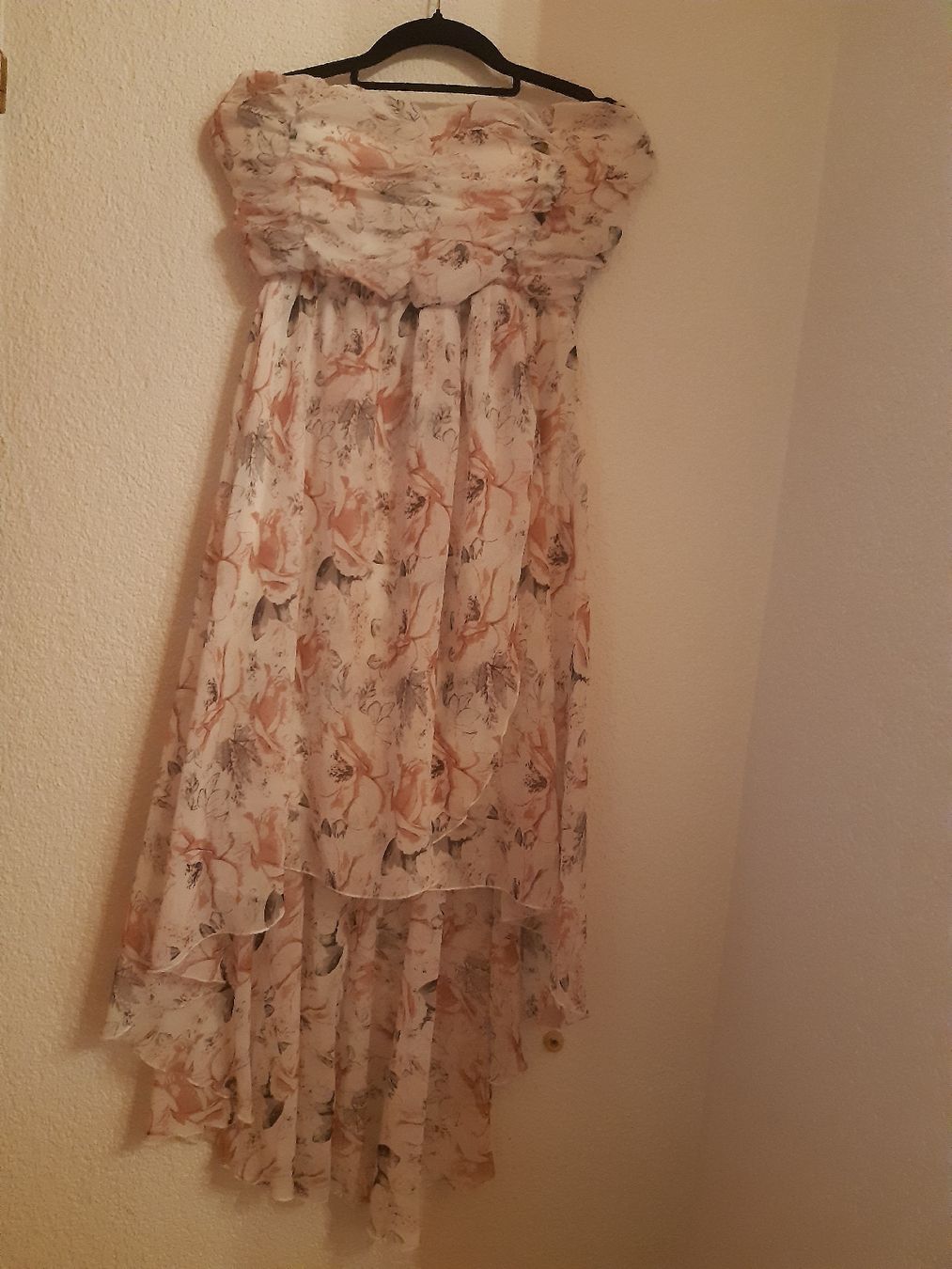 Kleider: Wunderschönes Kleid Vokuhila – Gebraucht aus Toffen von Gwunderegge77