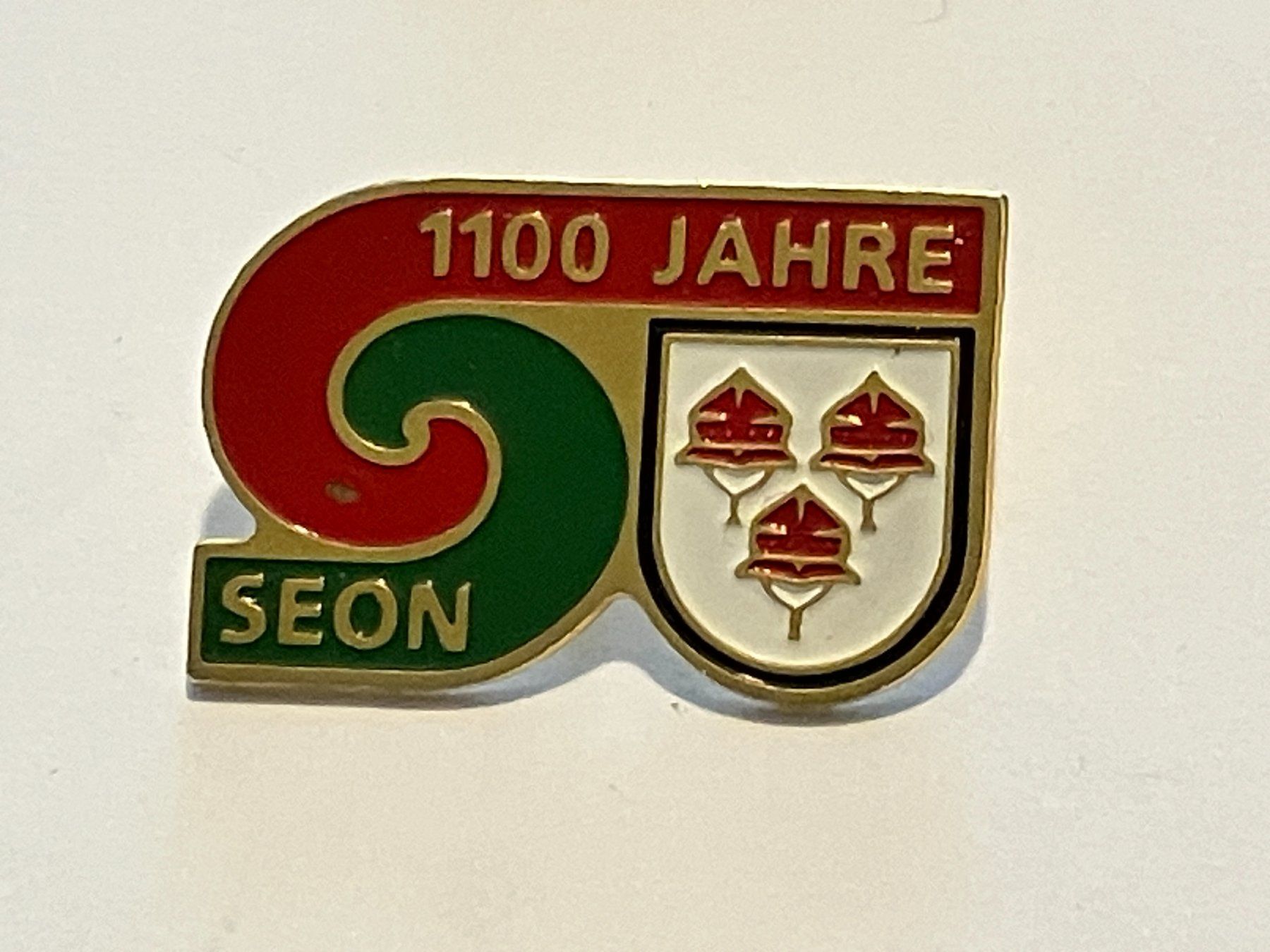 Placchette & Badge: 1 Pin Seon 1100 Jahr – Usato da Basel venduto da djwwpp