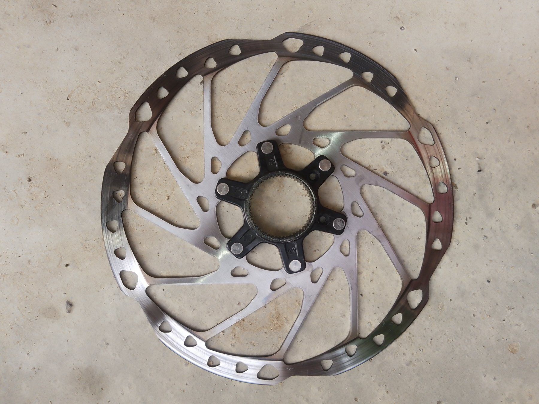 Pièces détachées: Shimano 203mm Bremsscheibe – D'occasion à mümliswil par muemellian 1