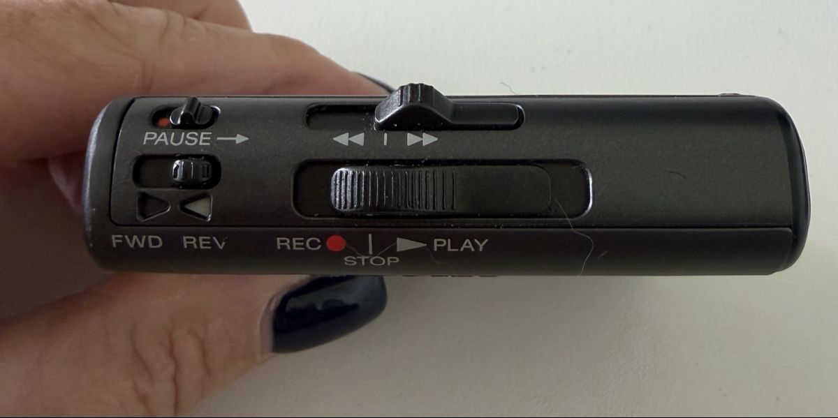 Musicassette: Diktiergerät Sony M-909 Microcassette Auto Reverse – Difettoso da Galgenen venduto da camoli65 1