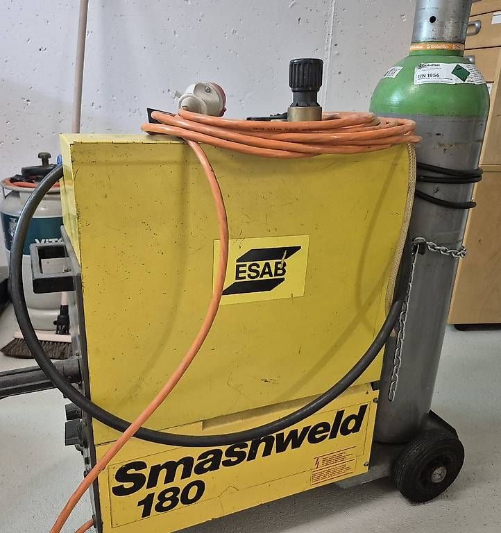 Saldatori: Schweissanlage Schutzgas 380V – Usato da Mägenwil venduto da InEcoTec