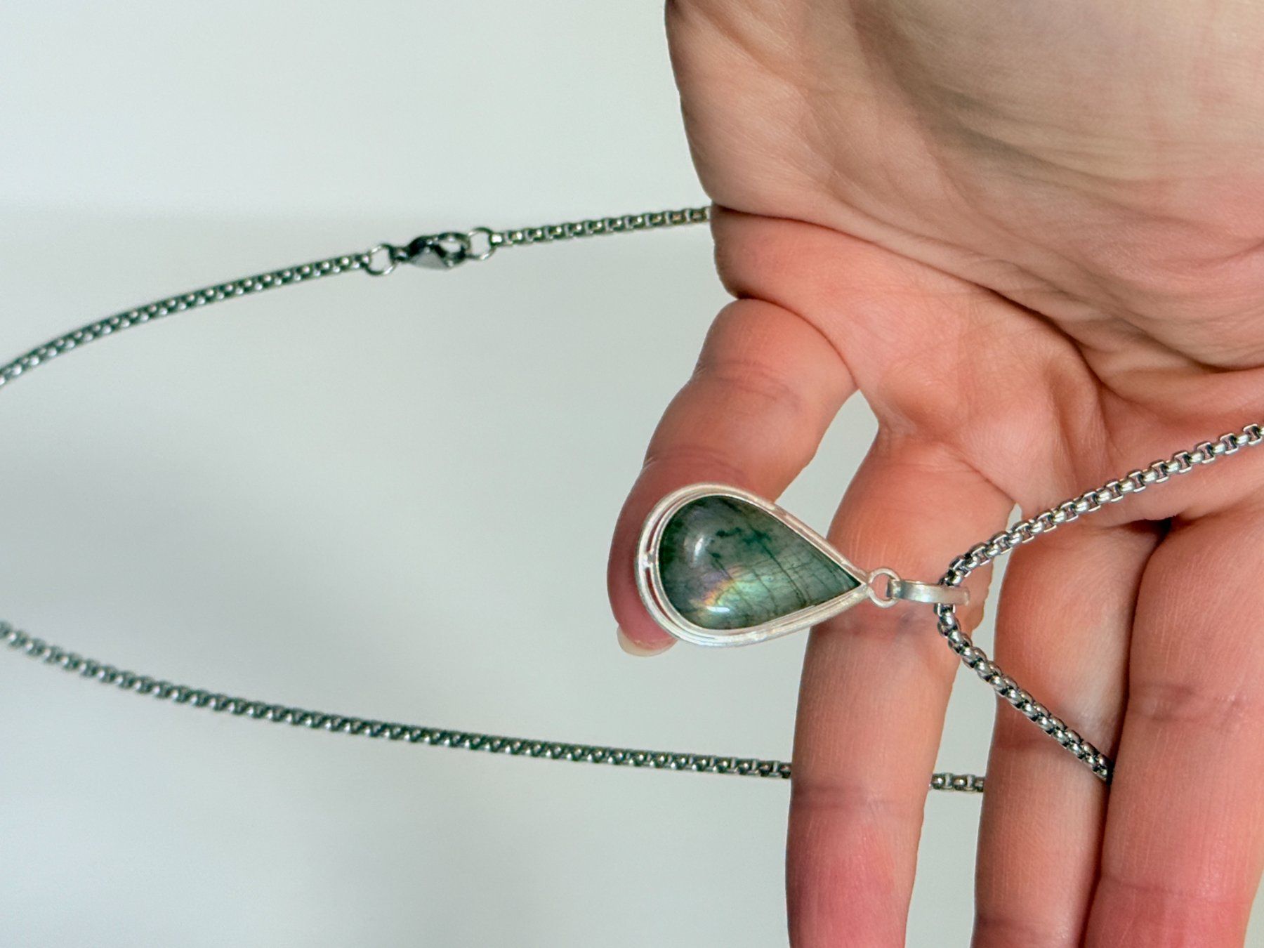 Catenine: Pendentif Larme Labradorite Unique ✨ – Nuovo e nell'imballaggio originale da Genève venduto da AWWA 6