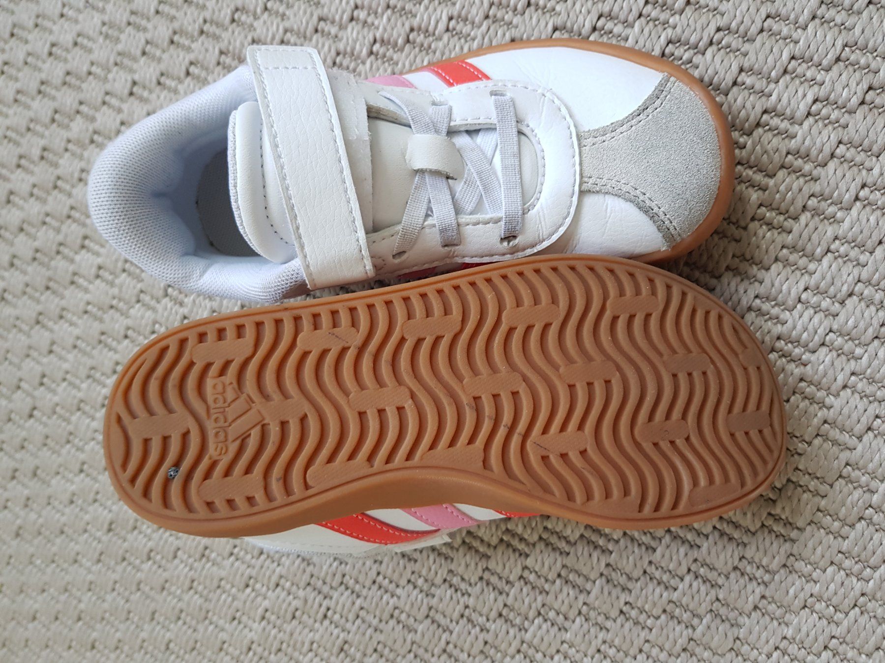 Adidas Schuhe für Mädchen: Adidas Sneakers – Gebraucht aus Münchenstein von mt25 2