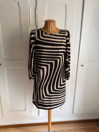 SINEQUANONE - Kleid schwarz-nude gestreift 38