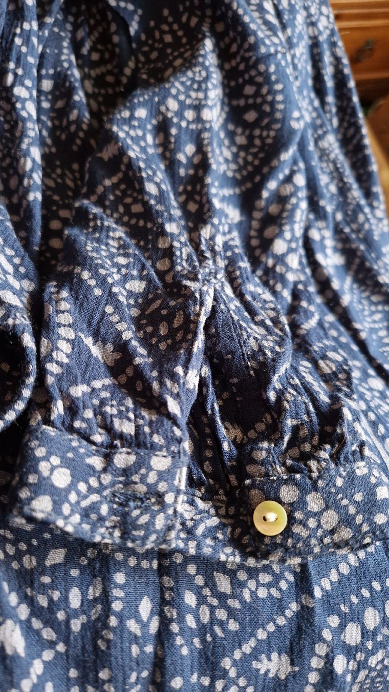 H&M Blusen: Viscose-Damenbluse Gr. 40, Blau gemustert, V Ausschnitt – Neu (gemäss Beschreibung) aus Oberengstringen von Sheera7 6