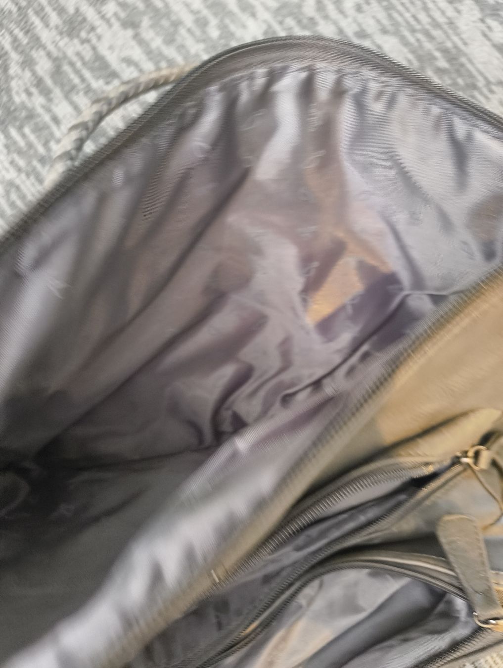 Borse da donna: Handtasche von Carpisa – Usato da Starrkirch-Wil venduto da mar_2rqn 4