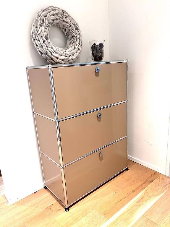 USM Scaffali: Neues USM Möbel - beige - 75 x 35 cm – Nuovo (secondo la descrizione) da Wünnewil venduto da april24 4