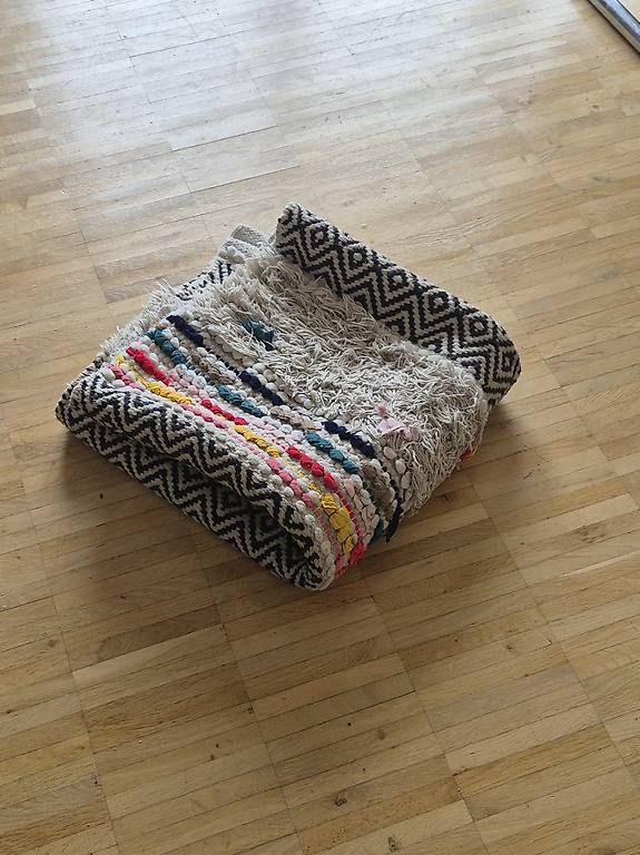 Teppiche: Teppich 77x150cm  – Gebraucht aus Zürich von sdi30 3