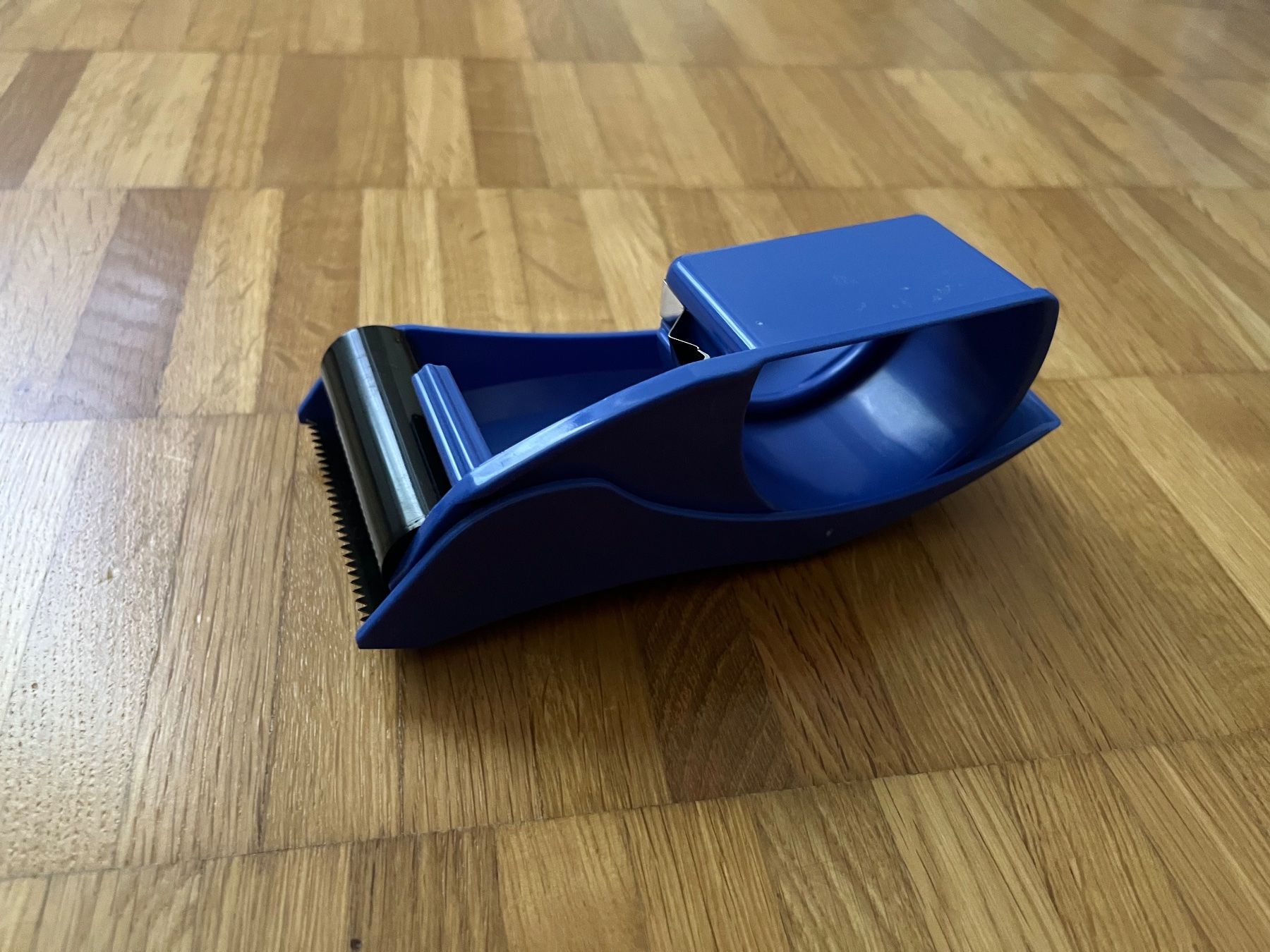 Sticker: Robuster Paketklebebandabroller blau neuwertig – Usato da Jona venduto da Good_luck_
