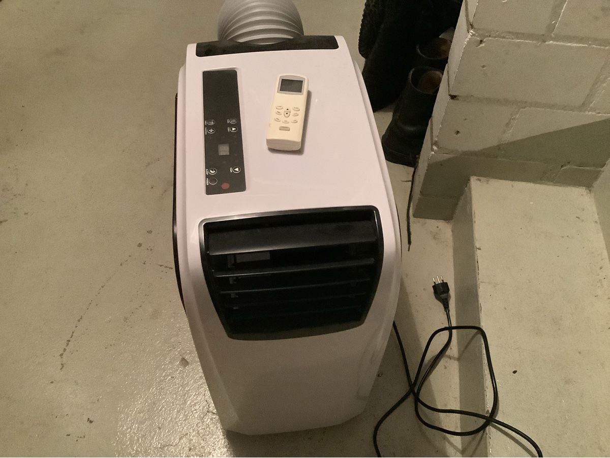 Migros Klimageräte: Klimagerät Levi 9000 BTU – Gebraucht aus Tuggen von Walti250 2