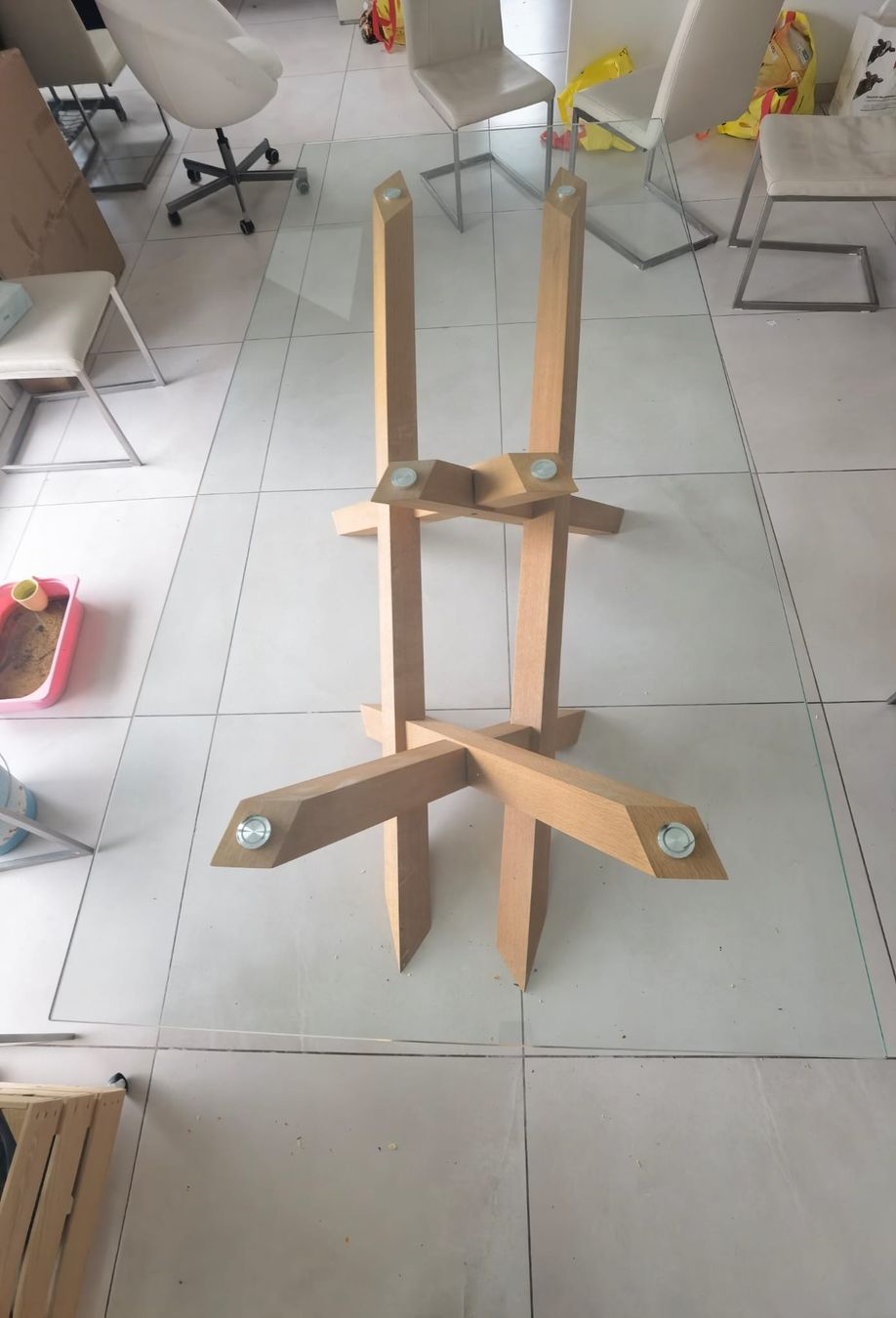 Tavoli: Unique Glass Coffee Table with Wooden Base - Modern! – Usato da Murist venduto da gui_rtm5 1