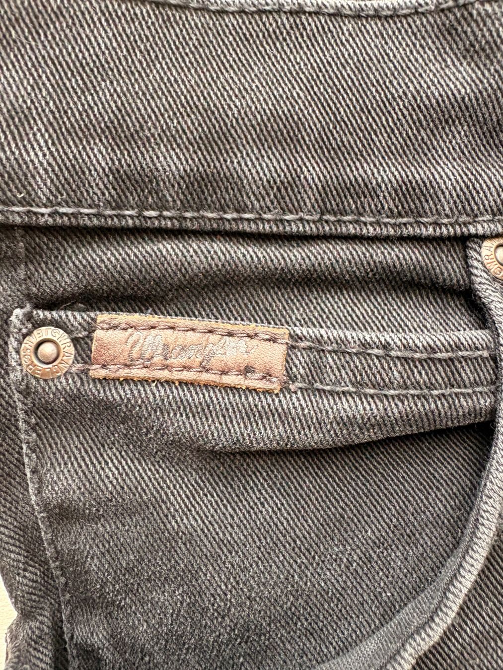 Wrangler Jeans: Wrangler Jeans – D'occasion à Wigoltingen par _vntg_ 1