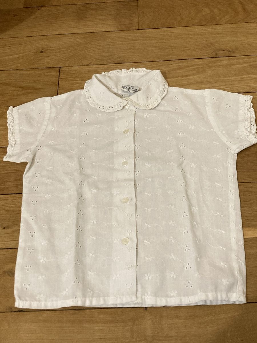 Camicette, T-shirt & Top: Weisse Bluse, Grösse 98 – Usato da Zürich venduto da Ekka