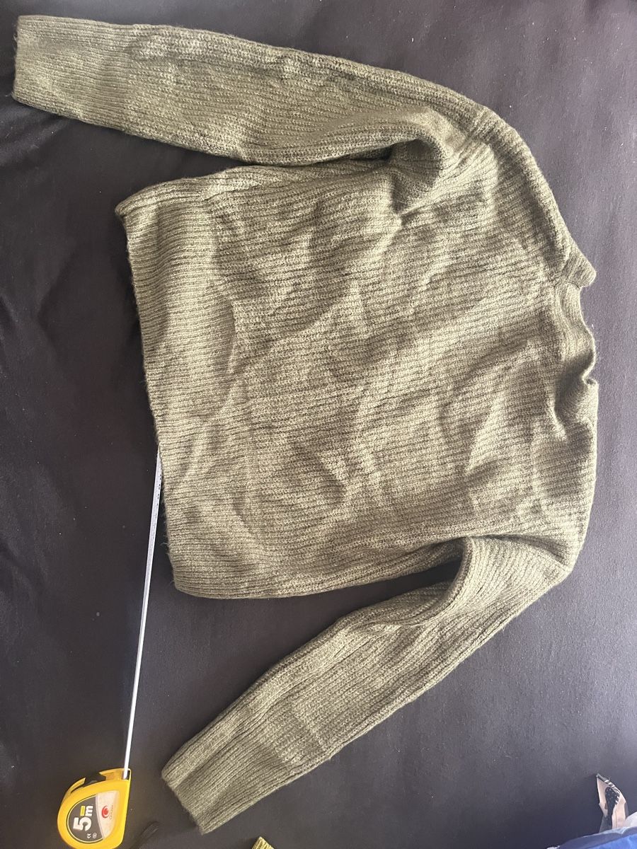 Kleiderpakete: Zwei Strickjacken oliv und weiss neu – Neu (gemäss Beschreibung) aus Olten von sae_82z2 8