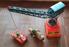3 antike Blechspielzeug