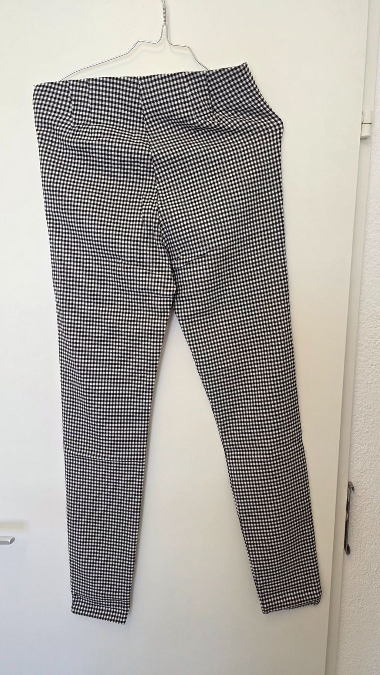 Zara Pantaloni: Hose – Usato da Dübendorf venduto da Jolenia