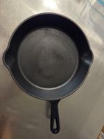 Aldi Pfanne – schwer, aus Metall  /  pan, metallic  heavy