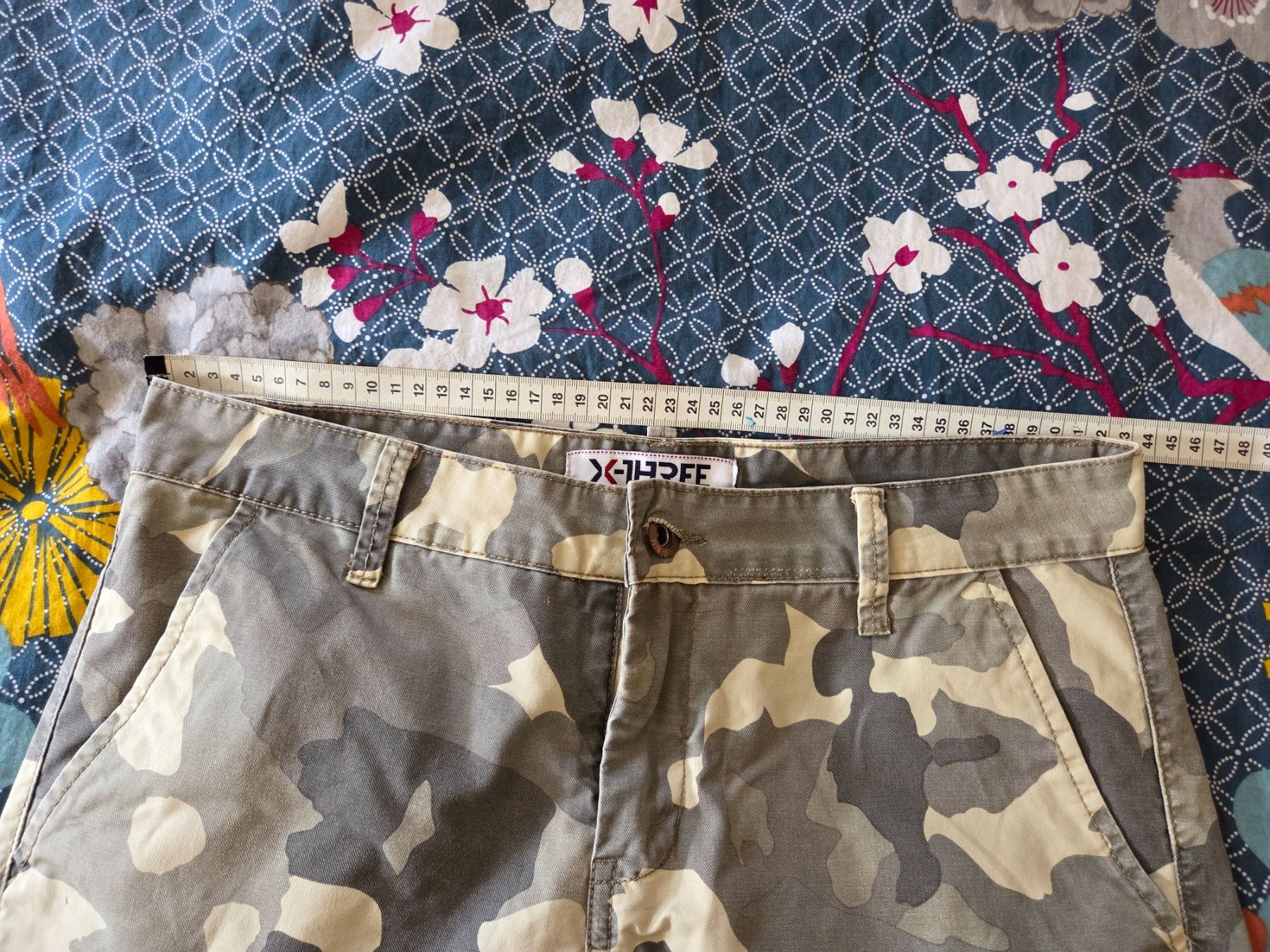 Pantaloni: X-THREE Cargoshorts Tarnung taglia 32 – Usato da ZERNEZ venduto da joaofonseca 4