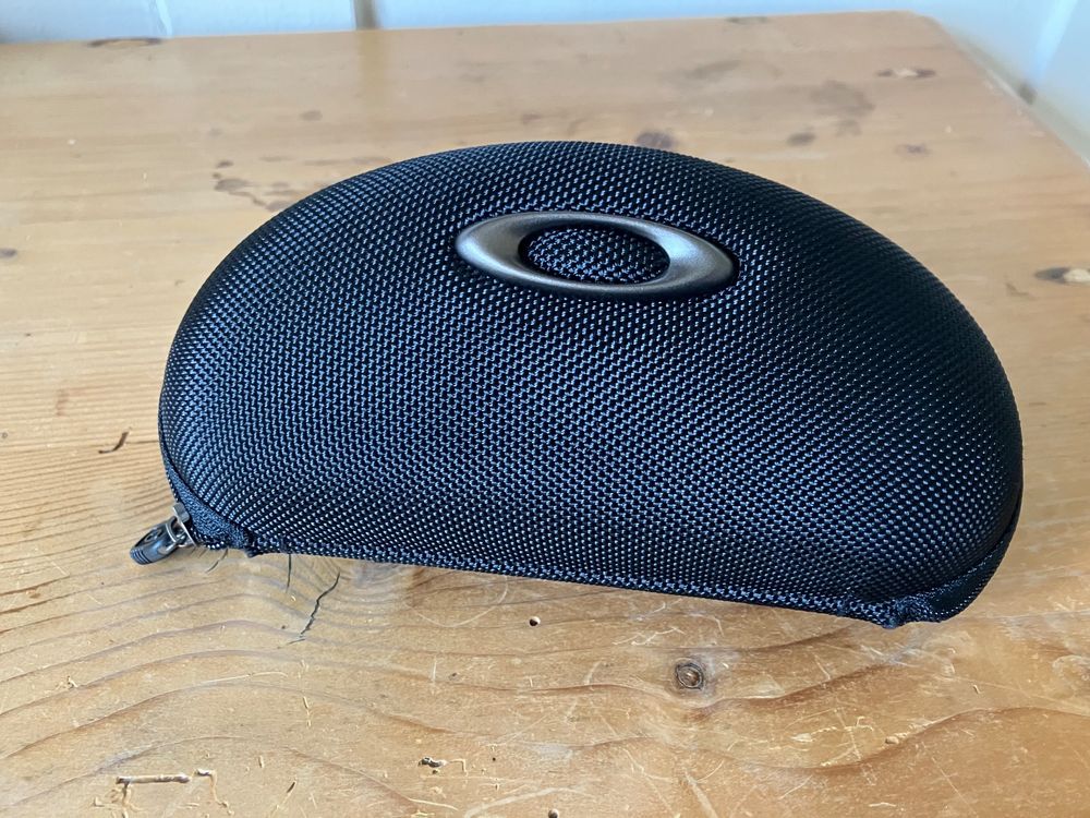 Oakley Sport Soft Vault Sunglass Case Kaufen auf Ricardo