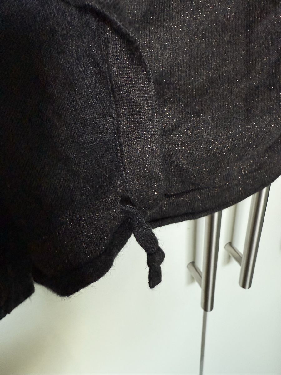 Kookai Jacken: Kookai Strickjacke, anthrazit glänzend Grösse 3, Herbst-Look – Gebraucht aus Olten von smashbox 2
