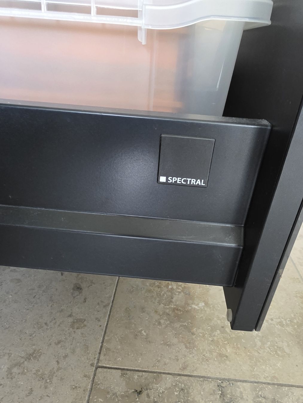 Spectral Mobili TV: Spectral Tv Möbel/Sideboard, schwarz-braun – Usato da Sursee venduto da michaelkelly 9