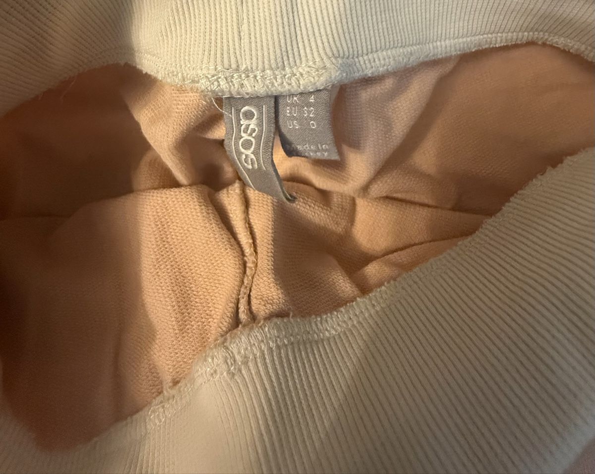 Asos Lotti di vestiti: Asos tracksuits – Usato da Zürich venduto da Yuece 2