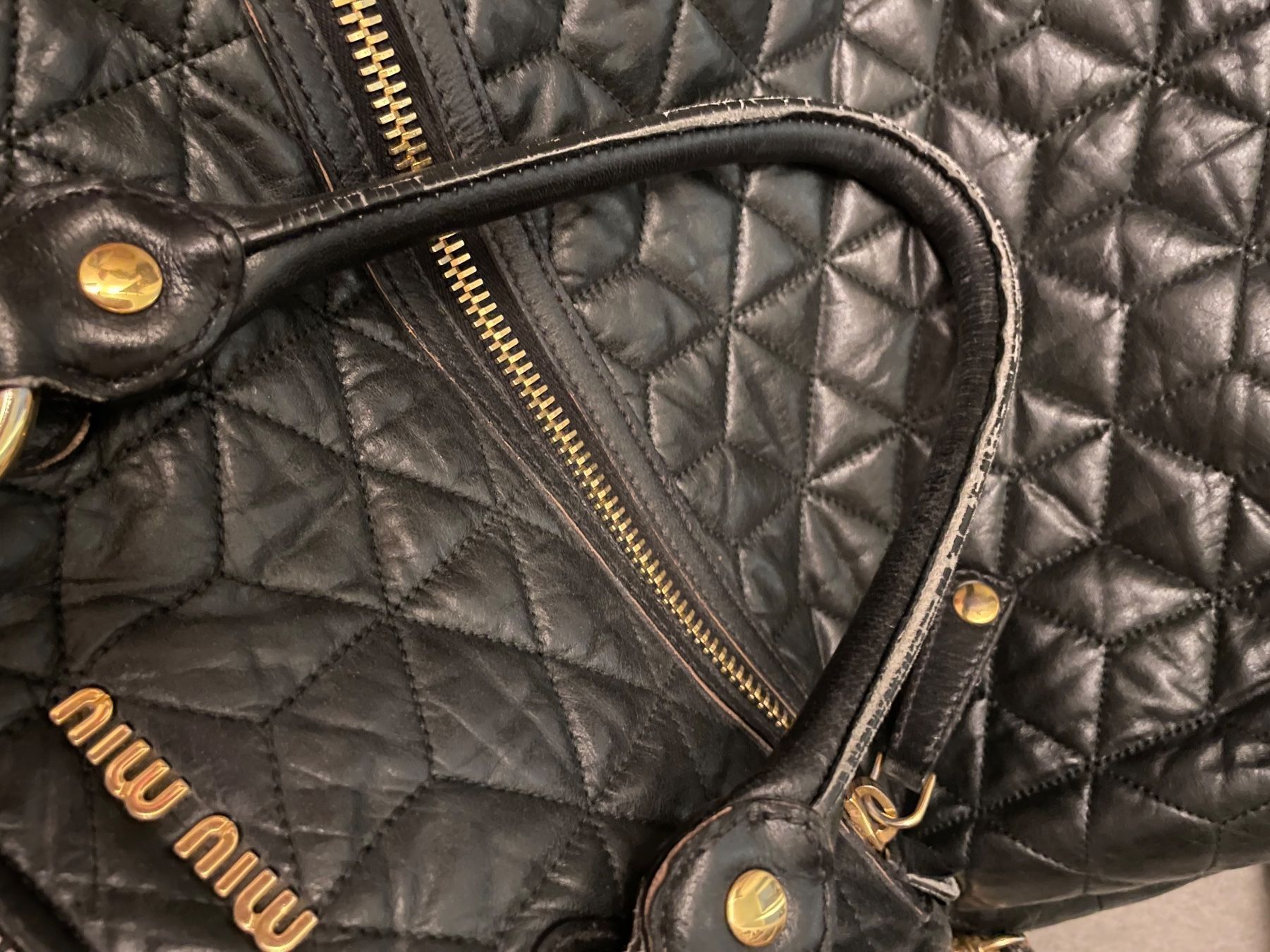 Miu Miu Borse da donna: MIU MIU Tasche – Usato da Zunzgen venduto da mel_y6w2 1