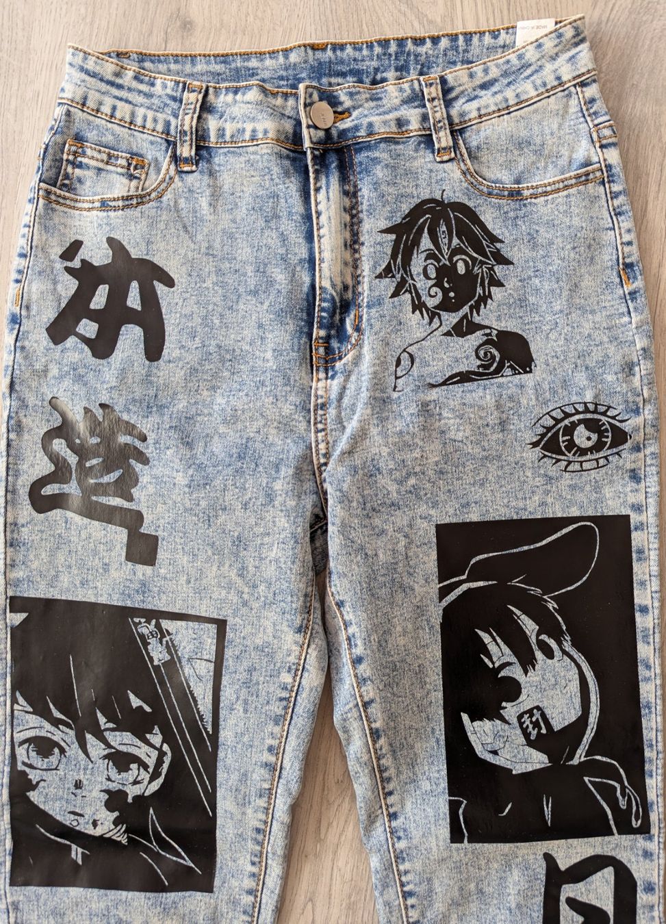 Jeans: Anime Jeans, Demon Slayer, Gr. 36 – Usato da Goldingen venduto da YouAreMySunshine 1