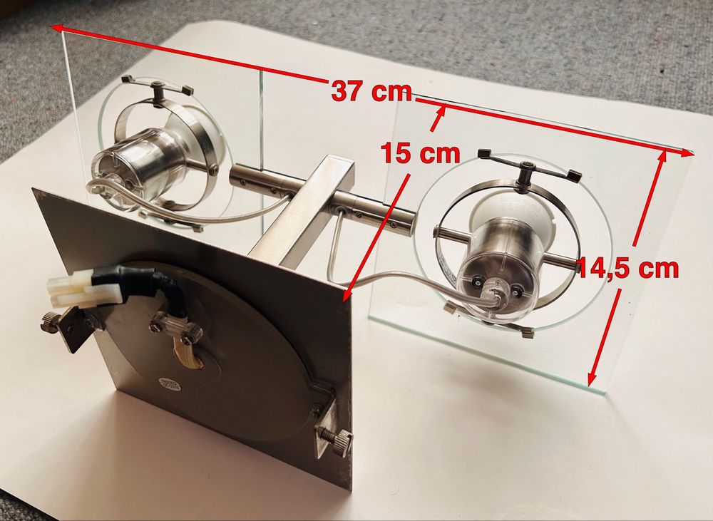 2x XM Radio Gefederte Halterungen – Schwenkbar Für Entlüftungsschlitze Im Auto