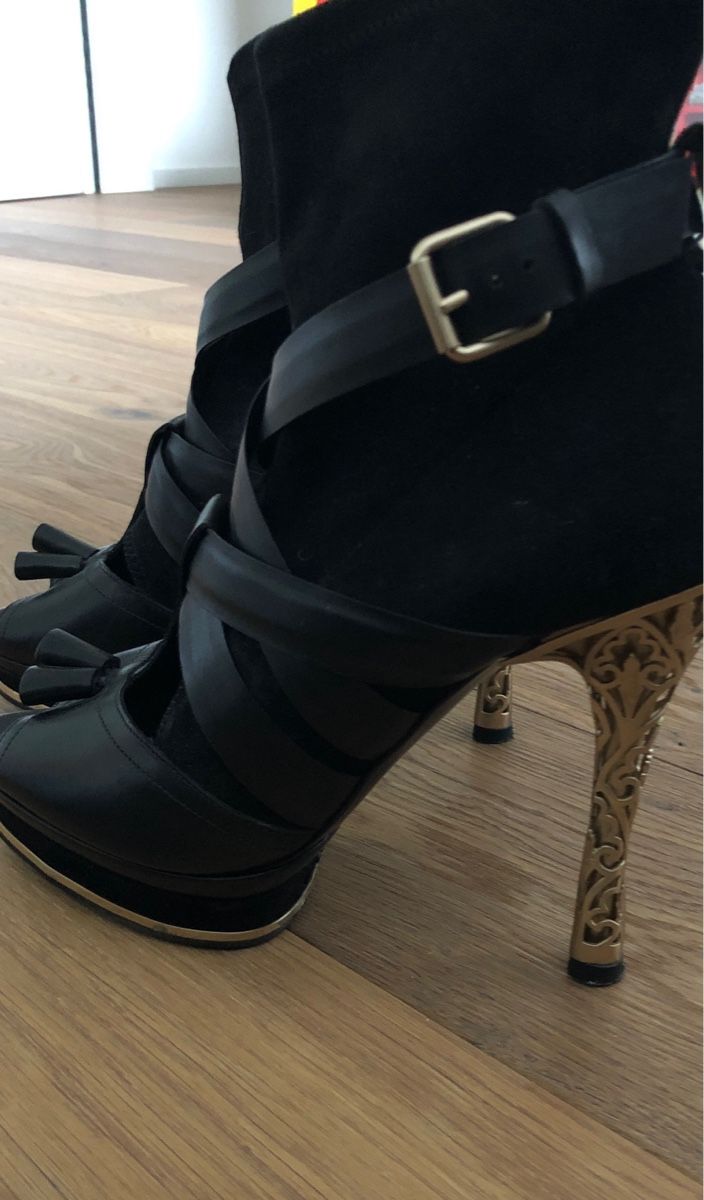 Bally Scarpe da donna: Bally Stiefeletten – Nuovo (secondo la descrizione) da Liestal venduto da ell_6xc7 1