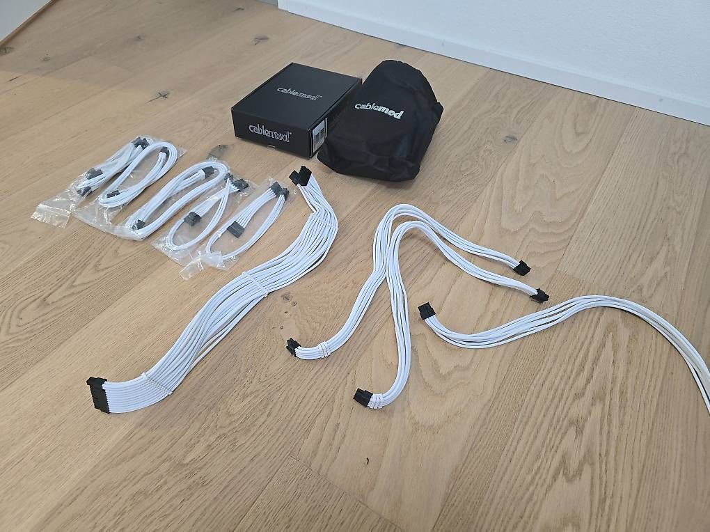 Cavi: CableMod C-Series Pro Kit AXi,HXi,RM – Usato da Hombrechtikon venduto da KgDingeling 2