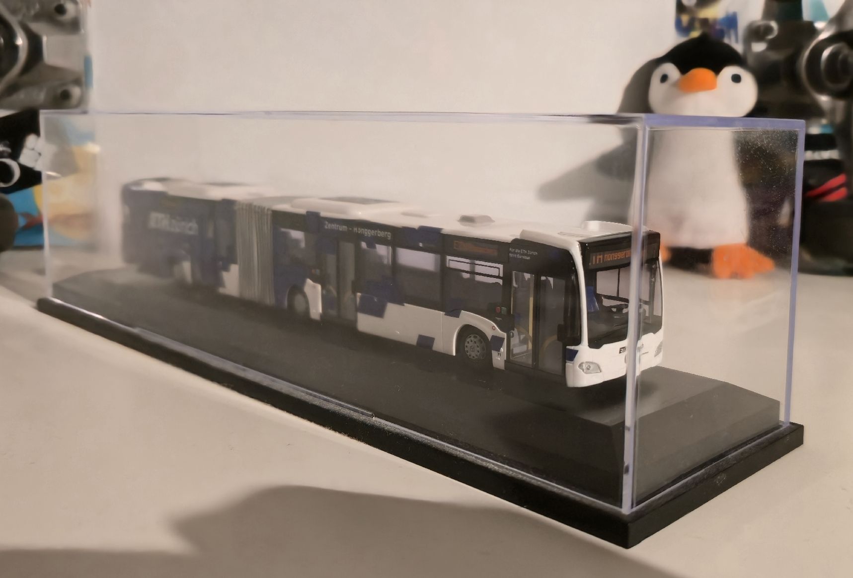Mercedes-Benz Modellini d'auto: ETH Zürich Link Bus Modell - inklusive Display Box – Nuovo (secondo la descrizione) da Koppigen venduto da sas_9kpl 2