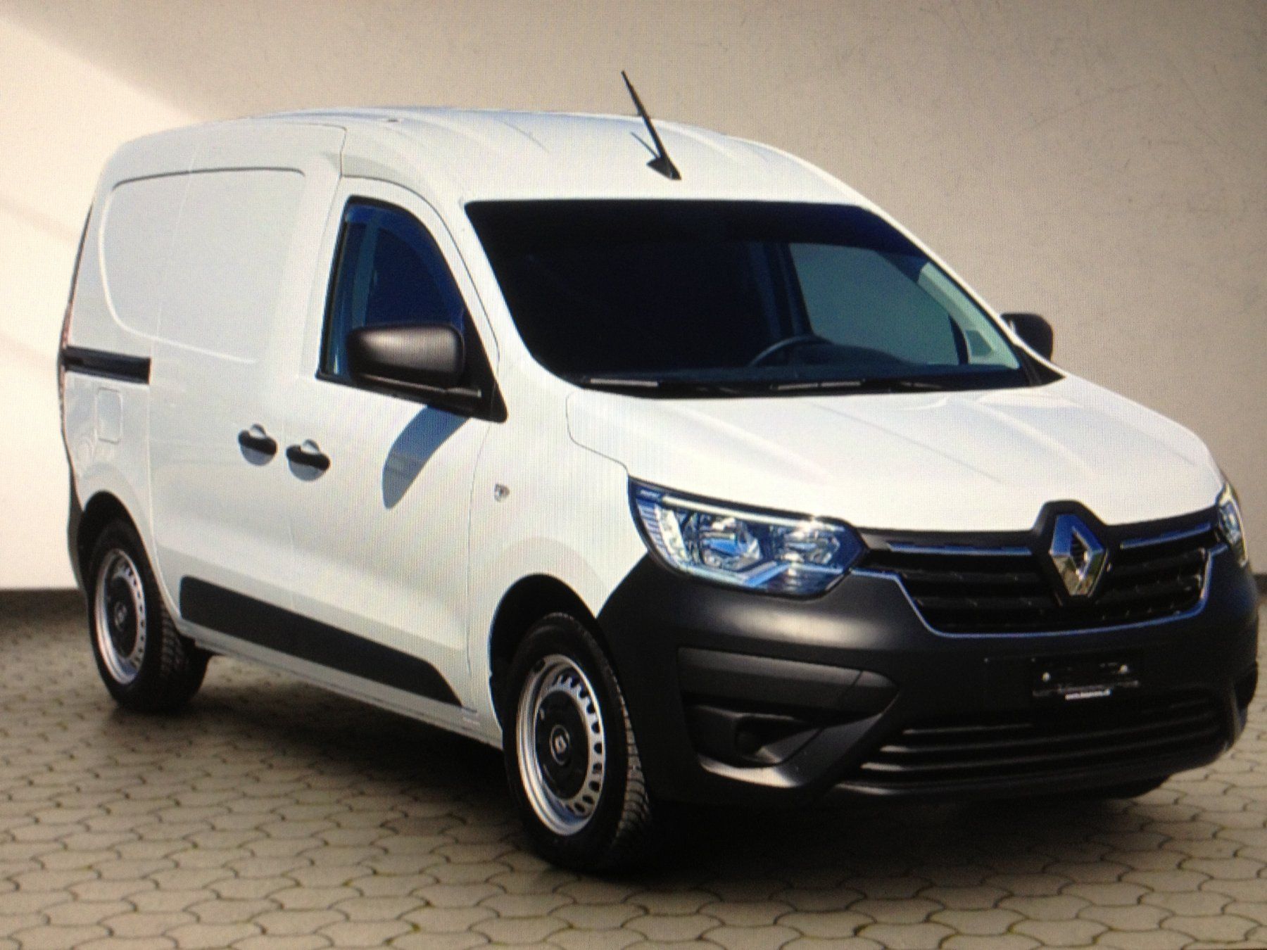 Renault Automobili: Renault Express, ( Kangoo, Caddy ) – Usato da Rickenbach LU venduto da Hulibu 3