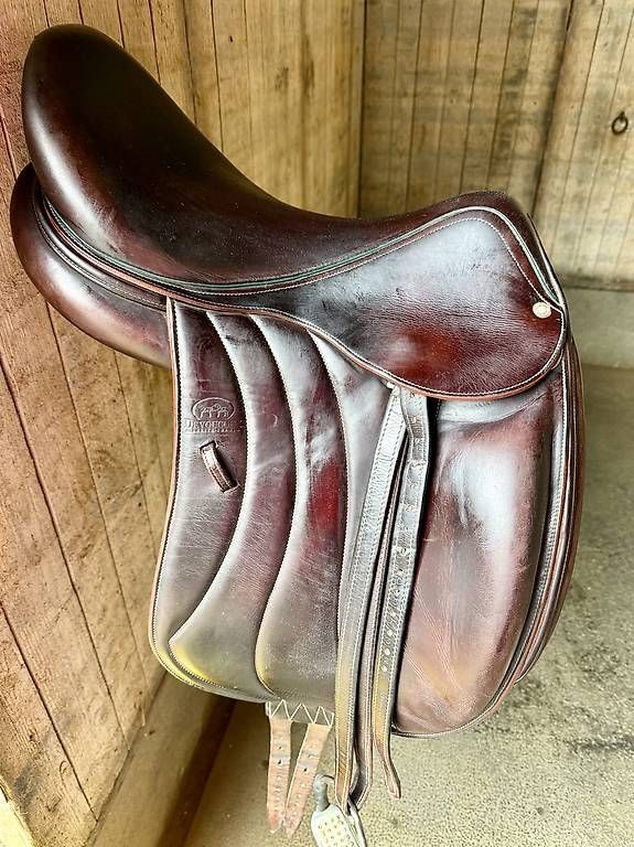 Selle & Accessori: Reitsattel von Devoucoux – Usato da Suhr venduto da j_s_gs9d 1