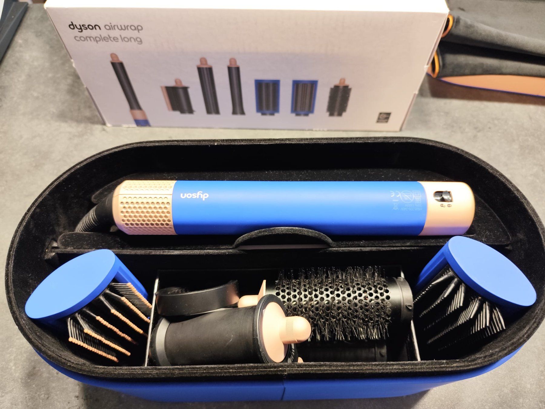 Piastre & Arricciacapelli: Dyson Airwrap Complete Long + sac de voyage – Usato da Prilly venduto da Ledanaki 5