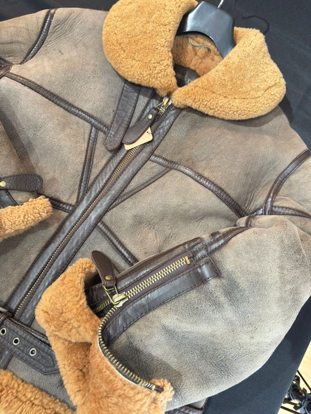 Bombardier Giacche: MIL-TEC BOMBARDIER SHEARLING JACKET SZ: L – Usato da Cortaillod venduto da Stay_Alive_vintage 3