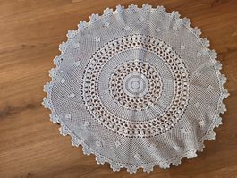 runde Vintage Tisch Decke 50 cm Tuch Laken gehakelt