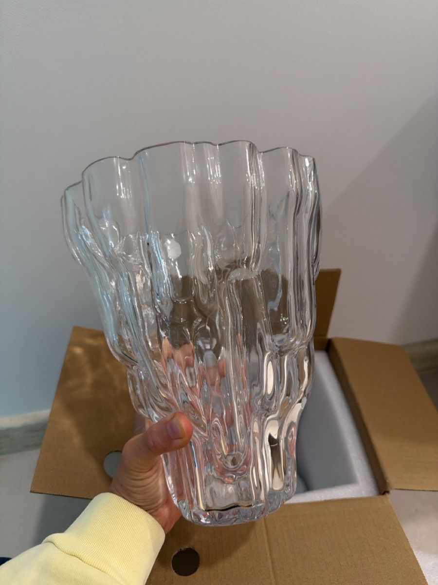 H&M Vasi & Recipienti: H&M flower vase – Nuovo e nell'imballaggio originale da Corsier GE venduto da Karol_save_planet 3