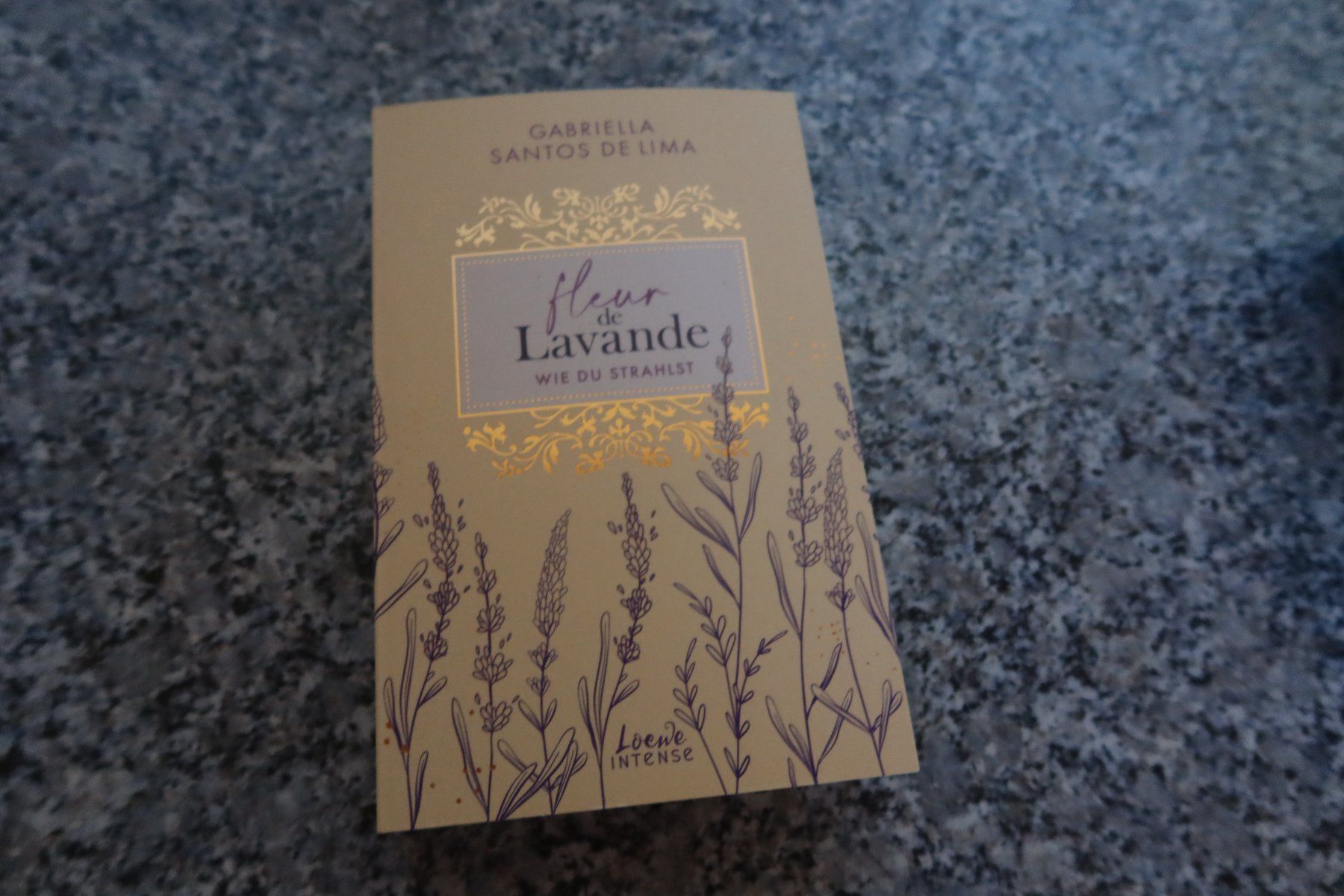 Profumi & Eau de Toilette: Fleur de Lavande – Usato da Täuffelen venduto da Cindybussy