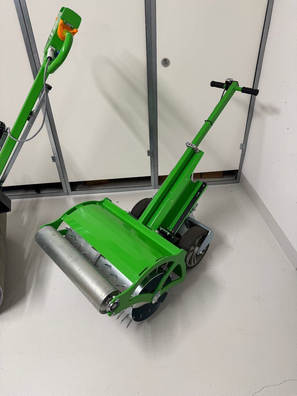 Alle Werkzeuge: Rasenbaumaschine Othmerding – Gebraucht aus Altendorf von um81 6