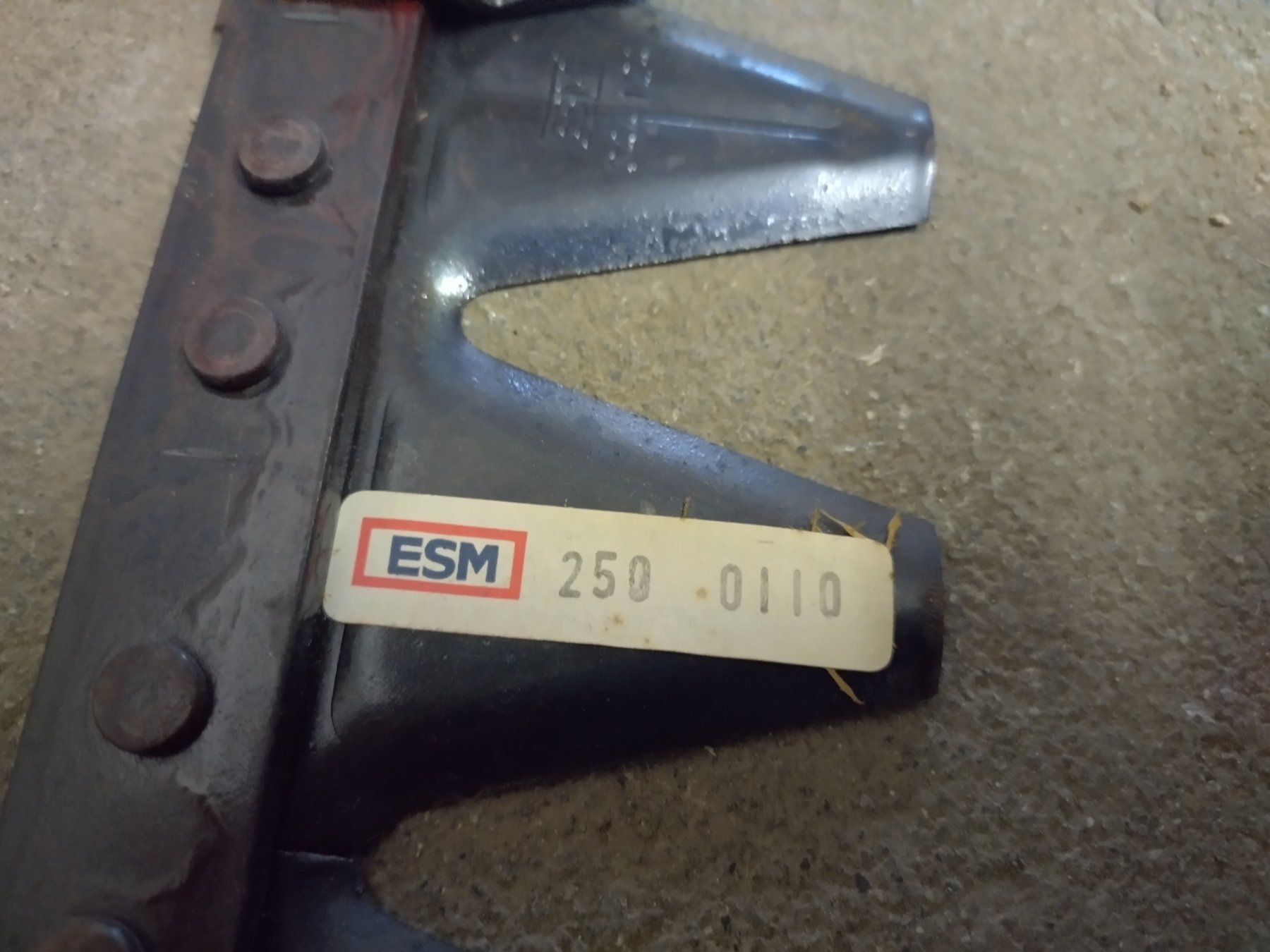 Bucher Alle Maschinen: Mähmesser ESM 137CM 250.0110 – Neu (gemäss Beschreibung) aus Wichtrach von Gfeui87 2