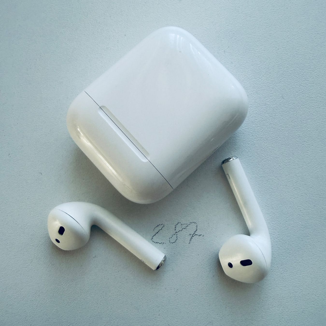 Apple Cuffie: Original Apple AirPods 2 Gen. Wireless Kopfhörer & Case – Usato da Basel venduto da MY.AIRPODS.SHOP 7