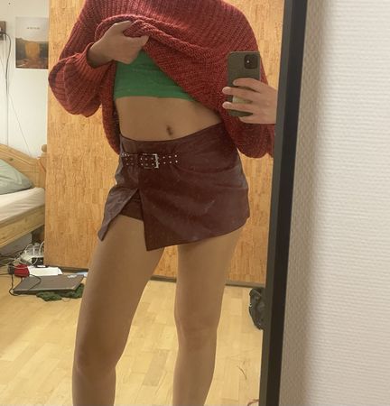 TW Damen Rock rot Grösse M Kunstleder Neu