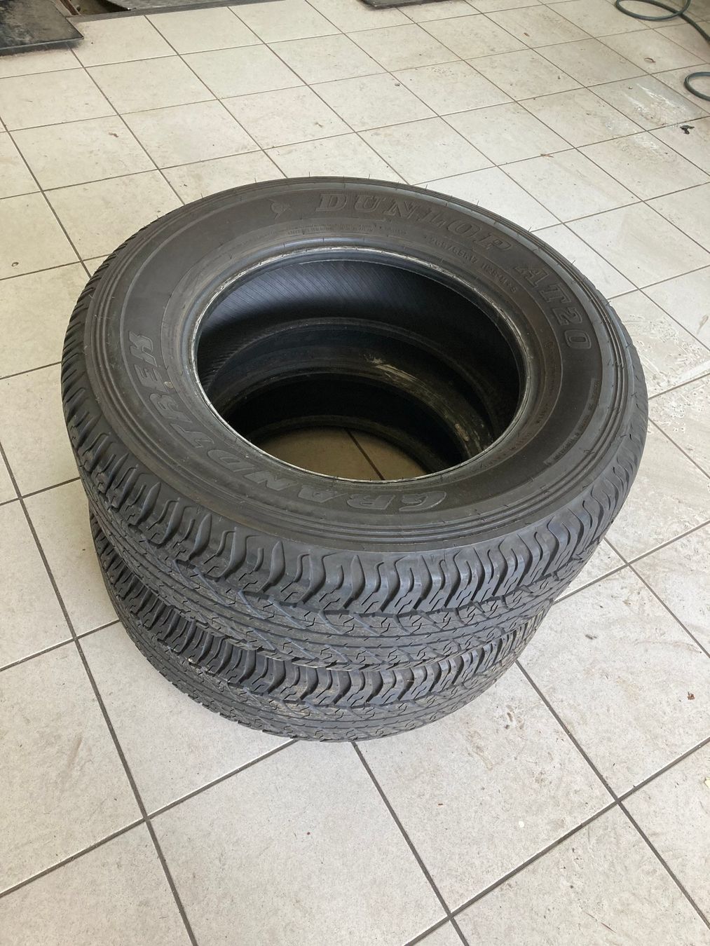 Dunlop Pneumatici & Ruote complete: 265/65R17 Sommerpneu – Usato da Cham venduto da WB2223