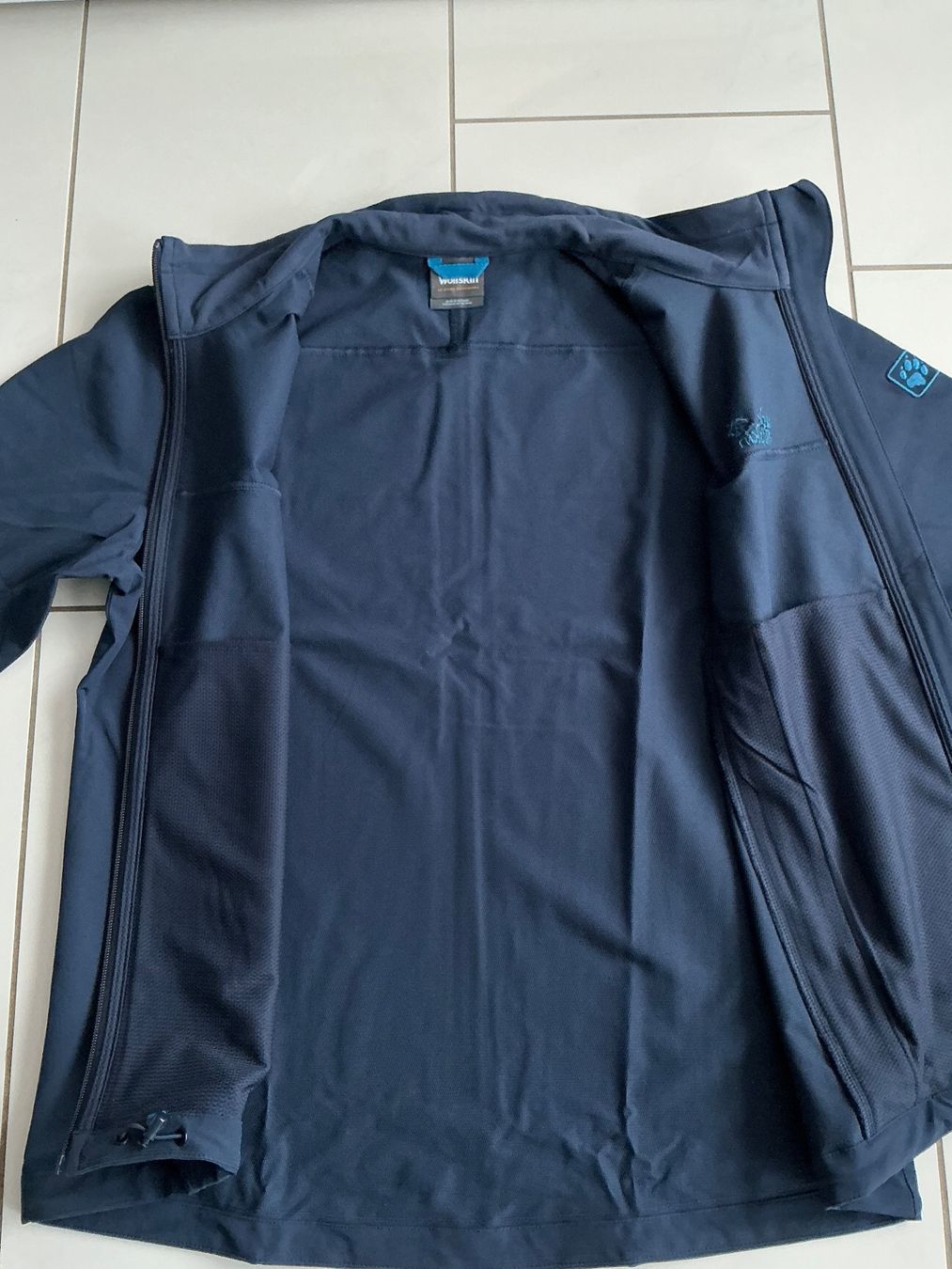 Jack Wolfskin Giacche: Neue Softshell Jacke Gr.M von Jack Wolfskin – Nuovo e nell'imballaggio originale da Biel-Benken BL venduto da Sahra1 3