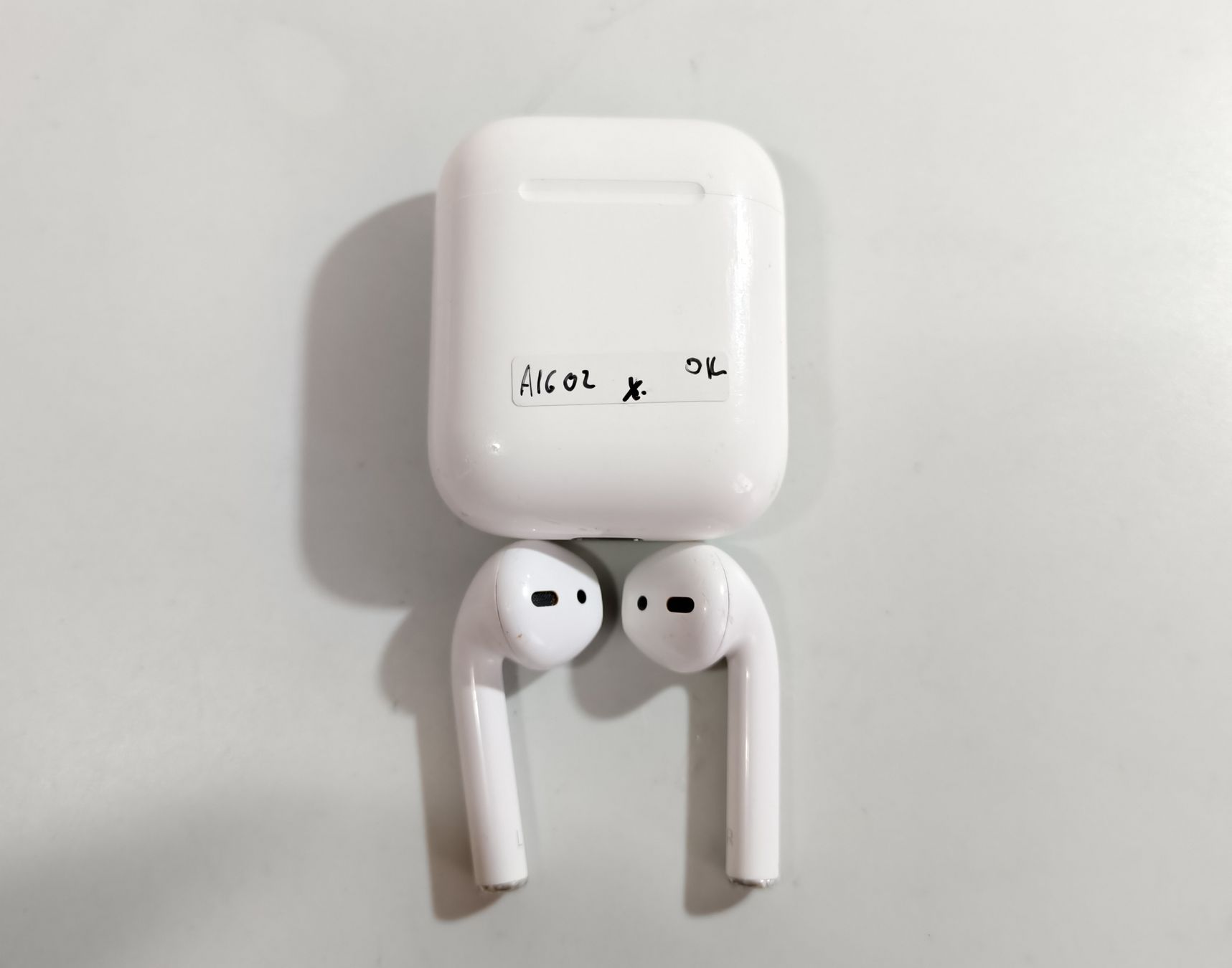 Apple Cuffie: Apple AirPods (A1602)  – Usato da Ehrendingen venduto da Rocky985 1